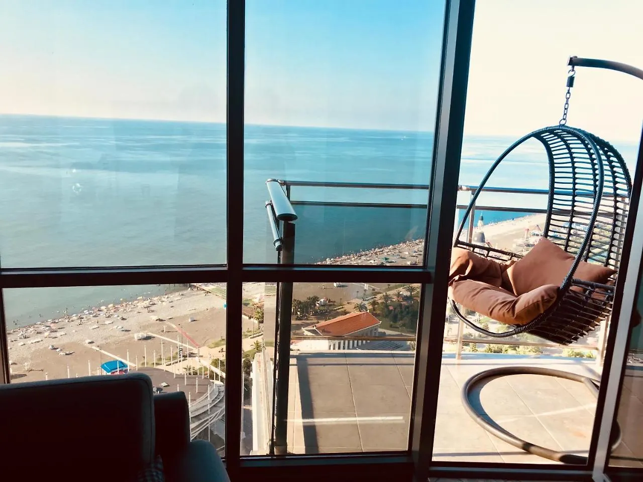 Apartment 2Br Beachfront Batumi Apt Luxury & Sea Views