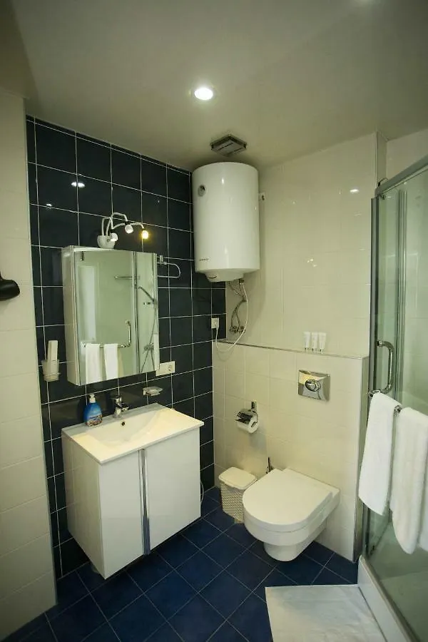 2Br Beachfront Batumi Apt Luxury & Sea Views Apartment