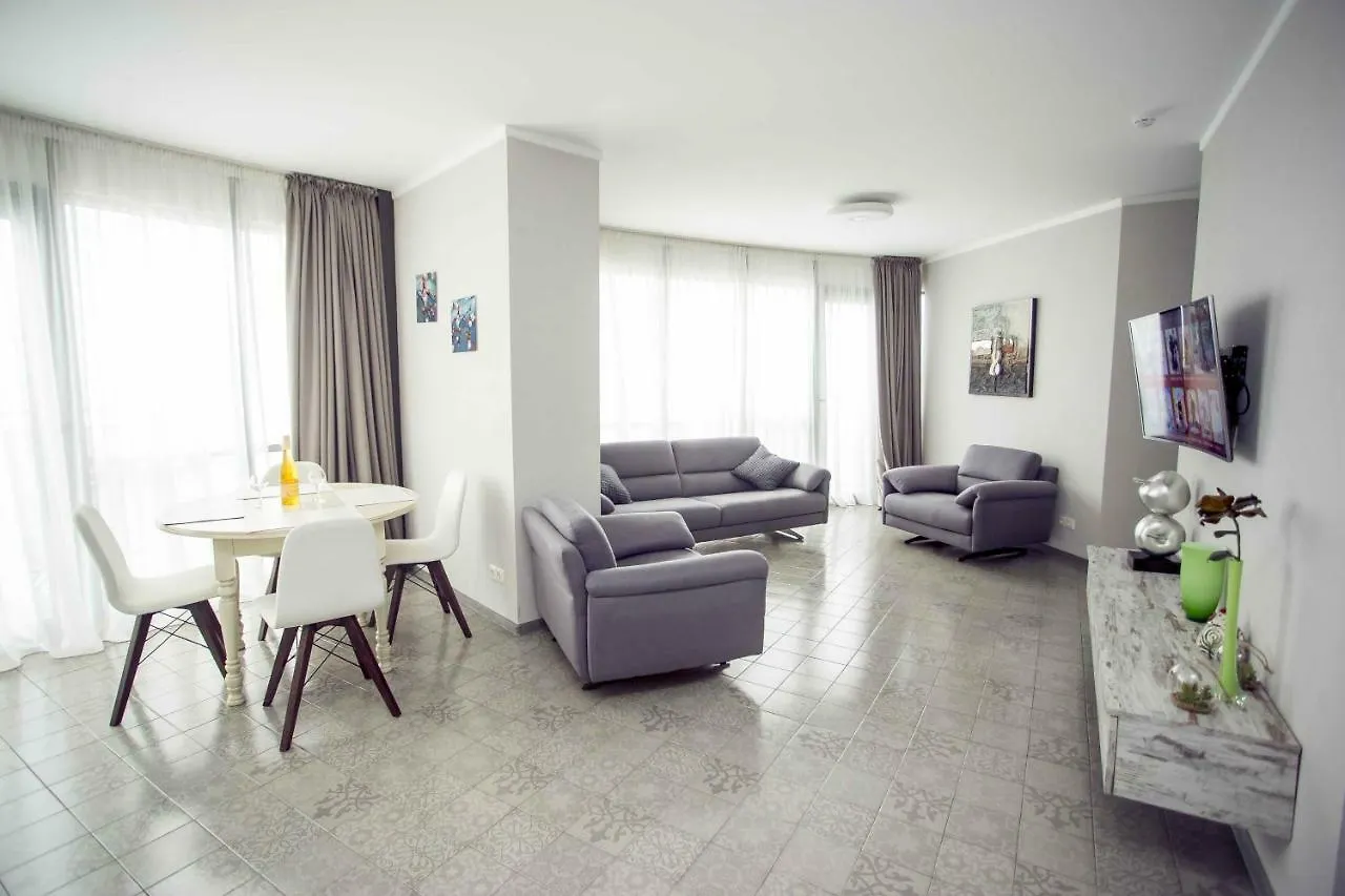 Apartment 2Br Beachfront Batumi Apt Luxury & Sea Views