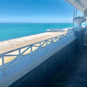 Tg Sea View Apartment